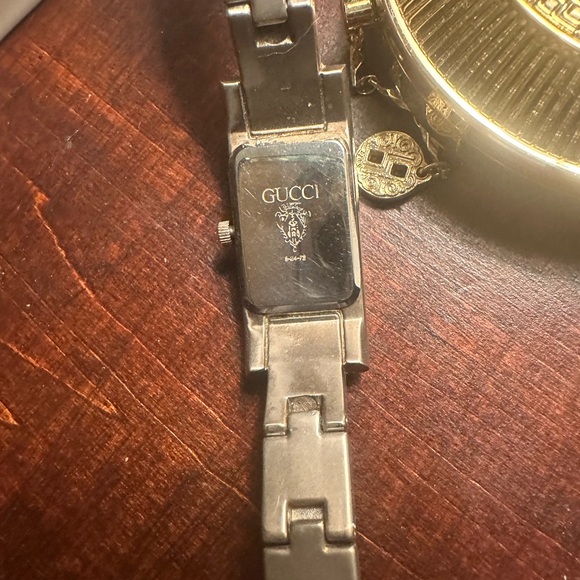 Gucci Watch - Picture 2 of 6